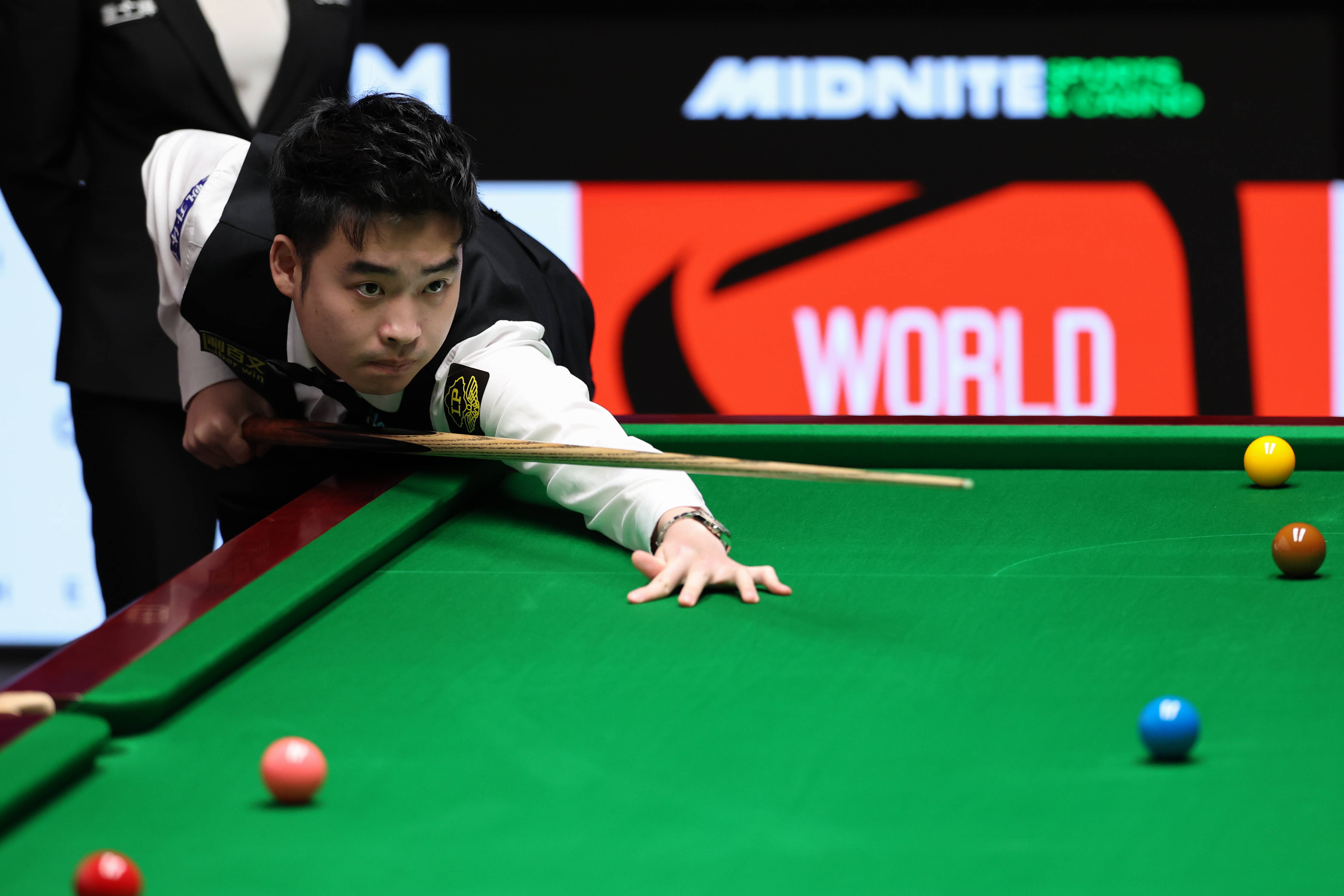 也为年轻守 也为年轻守